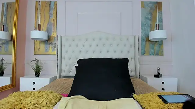 RosaliaMontero webcam