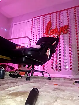 oliviaprettypussy webcam