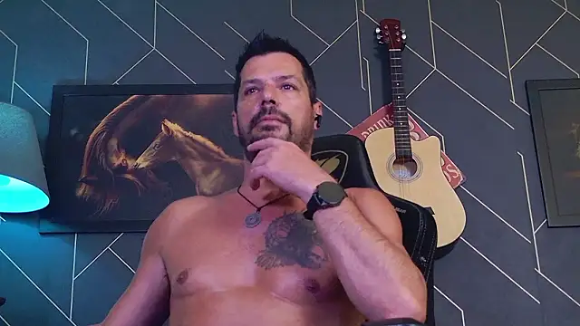 ChrisKox from StripChat is Freechat