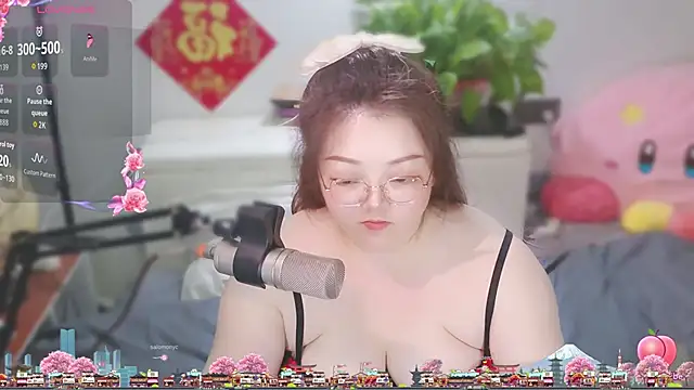 美女AngelwithEcup在线直播