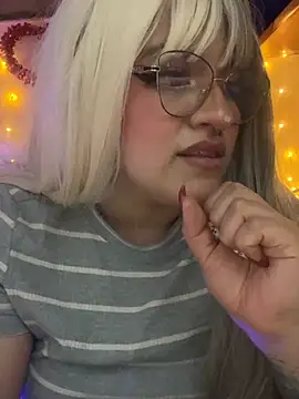 Sophia_Weest99 webcam