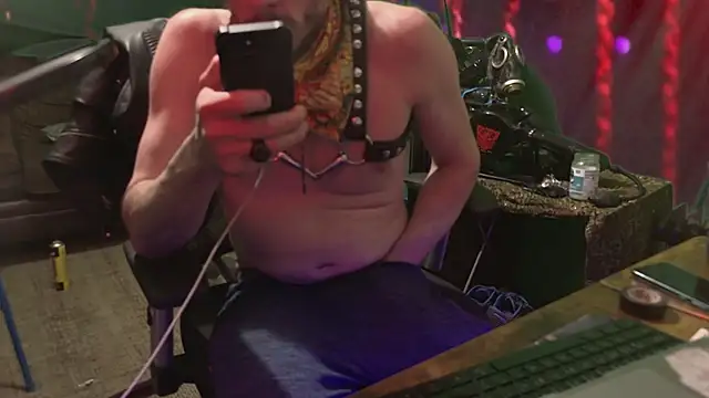 MasterDaddyCool webcam