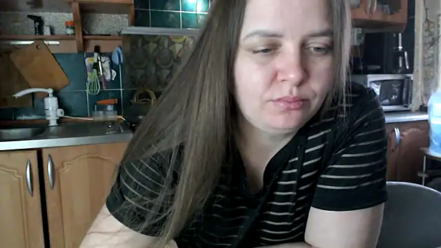 uliastar - Uliastar's free webcam - UK Sex Cams