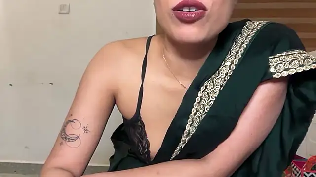 LucytheDevilQueen webcam