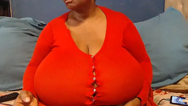 CUTEFIRMMELONSS webcam