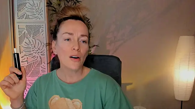 rebeccamartinez - RebeccaMartinez's free webcam - UK Sex Cams