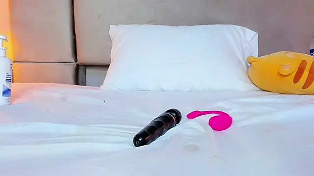 isabel_sofiaa webcam