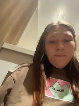 fionamurr (F teen) - put Lavens in the pussy