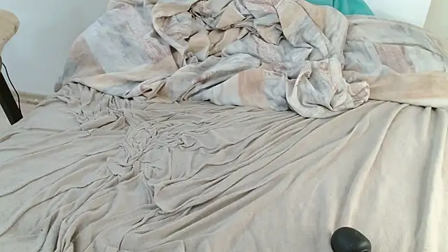 kylizzlemynizzl (F young) - cummmmm