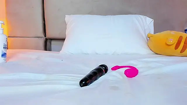 isabel_sofiaa webcam