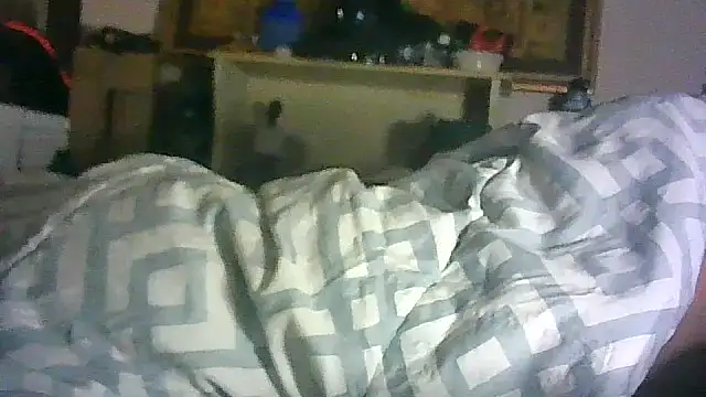 ON3YOULLN3VER_FIR3 webcam