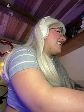 Sophia_Weest99 webcam