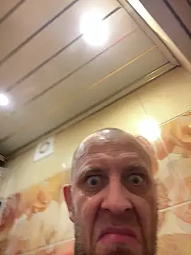 MaxDevilWhite webcam