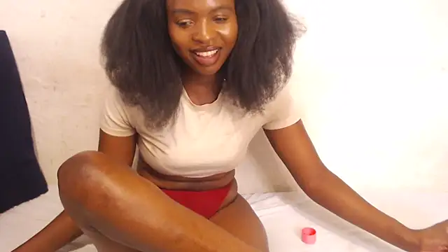 TallEbonyBabe webcam