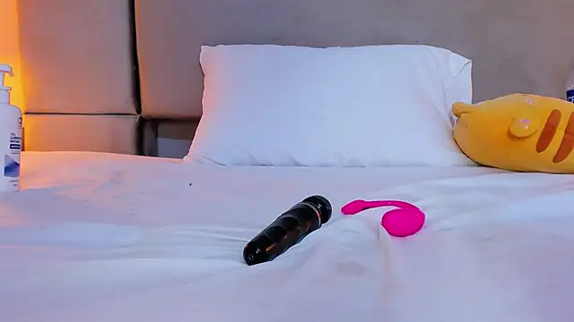 isabel_sofiaa webcam