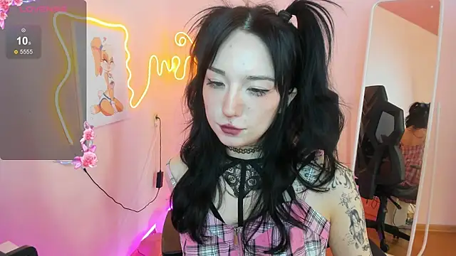 AliceeinWonderlanddd webcam