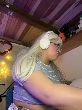 Sophia_Weest99 webcam