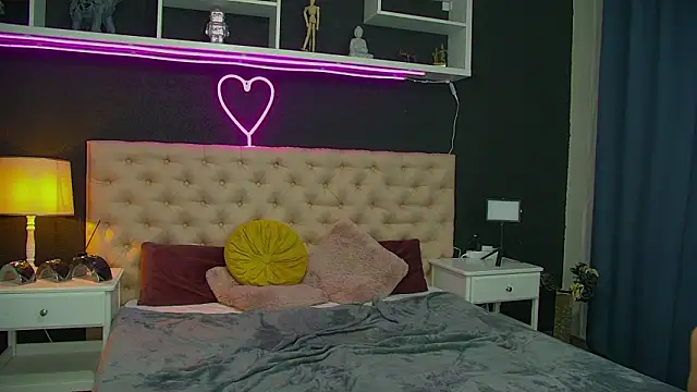 TaniaKaverina webcam