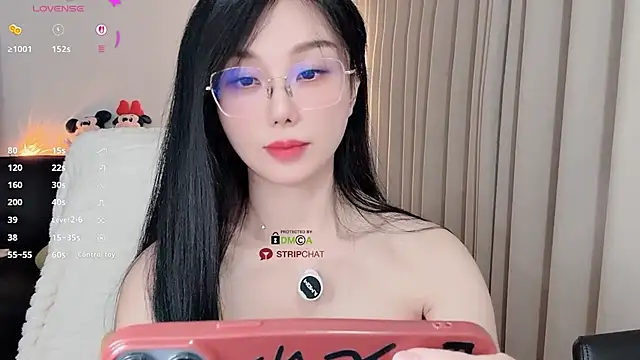 美女Xiatian520_在线直播