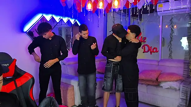 Houseofwarrios webcam