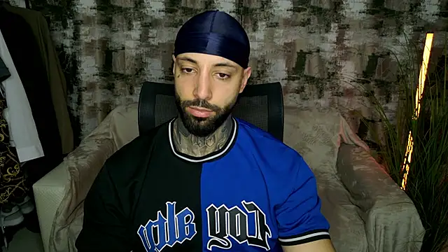 MasculineGuy99 webcam