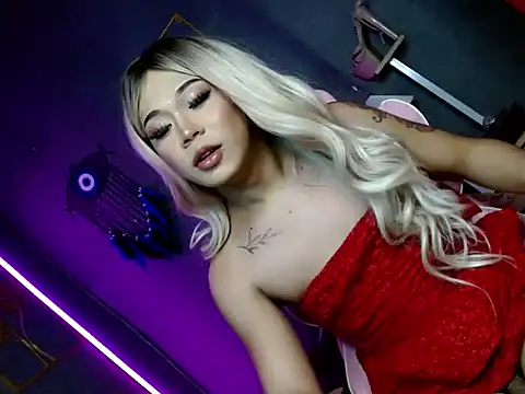 slutty_lauraxxx webcam