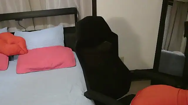 holliebim - HollieBim's free webcam - UK Sex Cams