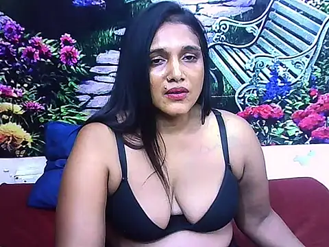 IndianSexyLady20 webcam