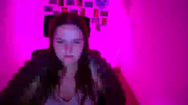 Kitty_Mia_Kitty webcam