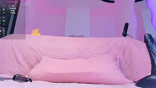 sharlott_miller webcam