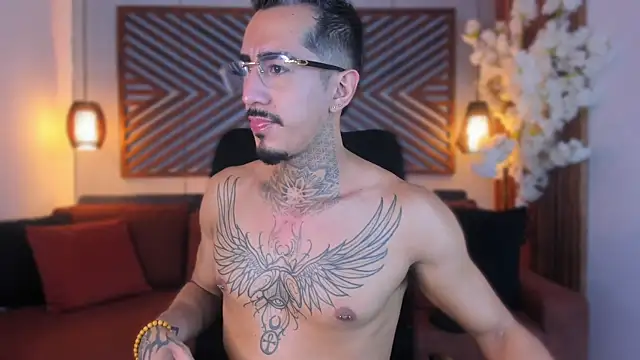 Donovan_Desmond webcam