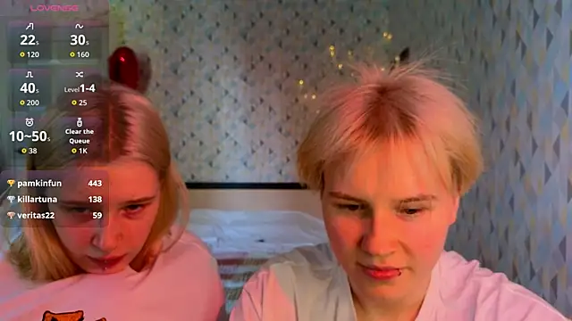 Girls_Fingers webcam