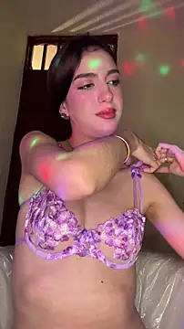 Emily-hottson webcam