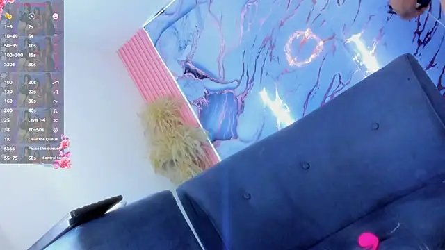 Trans_monsterCock_latin webcam