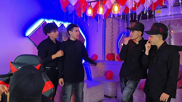 Houseofwarrios webcam