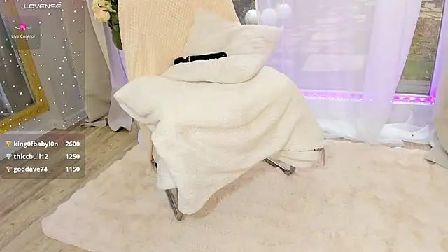 Selena_Reeves webcam