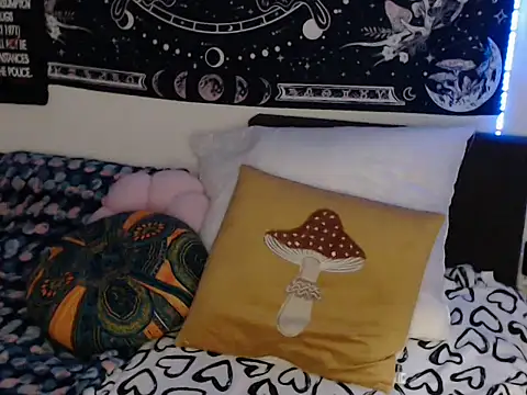 AlienforTwenty webcam