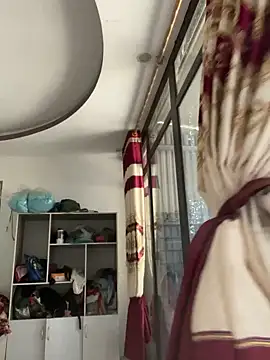 nhung584 - Nhung584's free webcam - UK Sex Cams