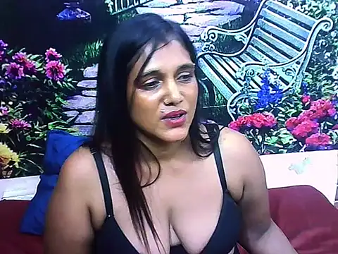 IndianSexyLady20 webcam