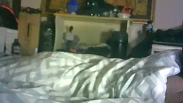 ON3YOULLN3VER_FIR3 webcam