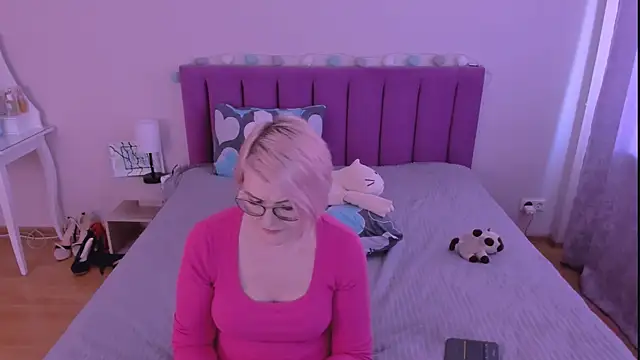 sabrinamacmarren webcam