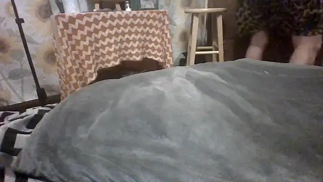 Bored_Grandma webcam