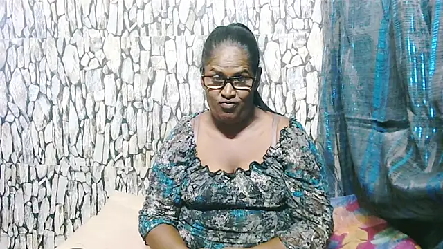 Exotic_indian95 webcam