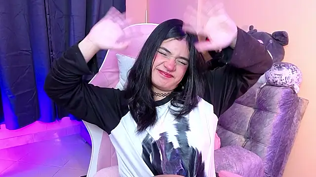 bonnieTaylor1 webcam