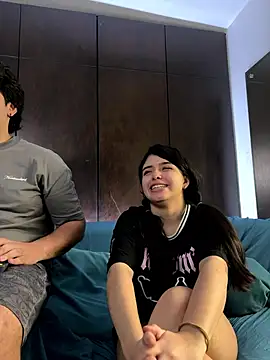 EmilyAndAndrew webcam