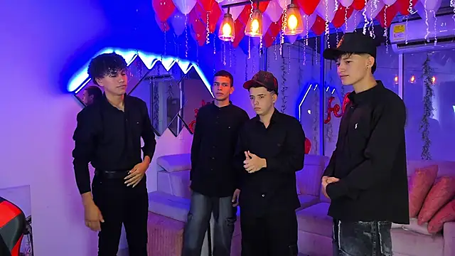 Houseofwarrios webcam