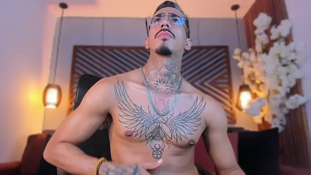 Donovan_Desmond webcam