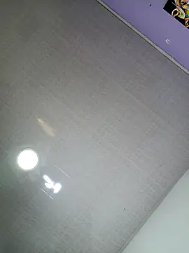 Scarlet_curly8a webcam