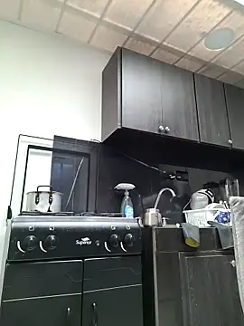 Scarlet_curly8a webcam