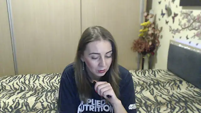 MirabelaSweet webcam